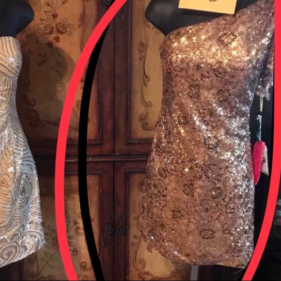 One shoulder gold sequin cocktail - Picture 2 of 4